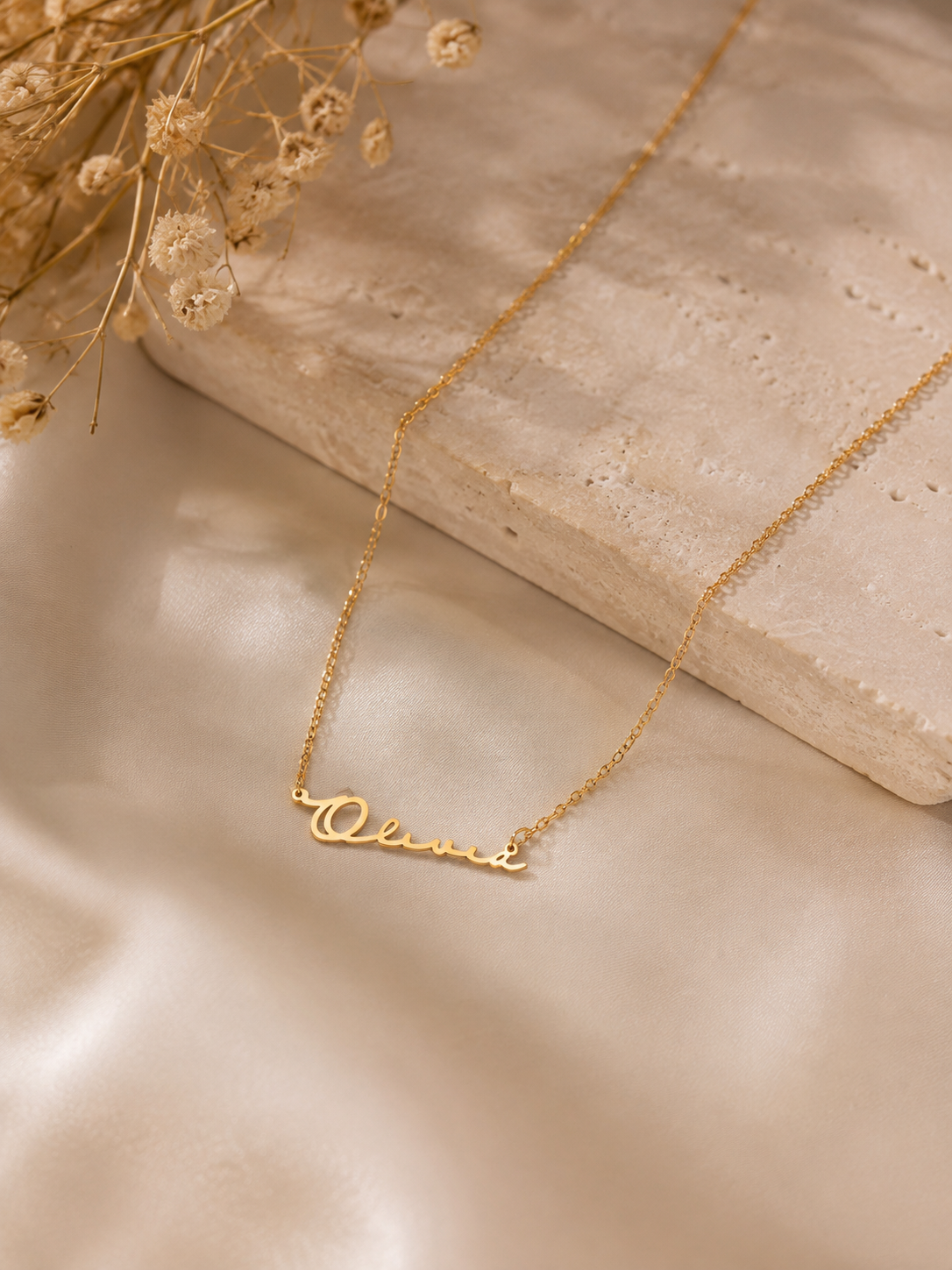 CUSTOM NAME NECKLACE